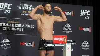 Khamzat Chimaev Makes Weight for UFC 273 vs Gilbert Burns