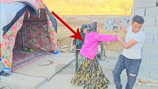 Conflict between a divorced nomadic woman and her ex-husband over child custody on Yalda night