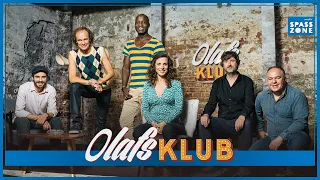 Dave Davis, Serhat Dogan und Michael Hatzius bei Olafs Klub mit Olaf Schubert. | MDR SPASSZONE