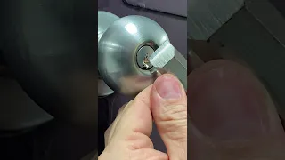 Broken key removal trick #key #lock #broken