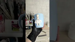 Как сделать куклу из полимерной глины на кружке
