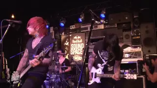 Falling In Reverse "I'm Not A Vampire" (Live In The Red Bull Sound Space At KROQ)