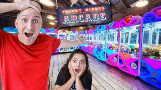 Florida's LARGEST Claw Machine Arcade?!