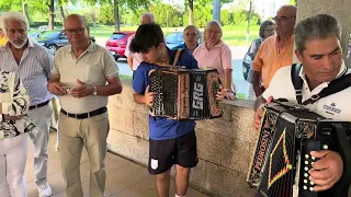 Domingo de festa nas Caldas das Taipas 21/4/24 🪗🥁🇵🇹🌏