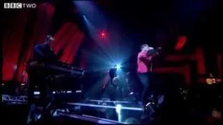 Future Islands - Seasons - Later with Jools