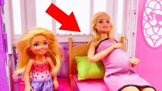 Barbie baby doll videos - Pregnant Barbie goes to hospital @Magic_CastleTV