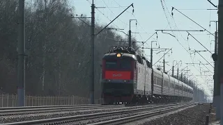 Электровоз ЧС7-005 с пассажирским поездом №70 Москва - Чита