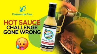 Hot sauce challenge gone wrong (Sauce piquante dans l'oeil) Very hot sauce in the eye (Hot Ones)