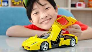 예준이의 슈퍼카 자동차 장난감 조립놀이 게임 플레이 Super Car Toy Assembly