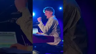 Charlie Puth shows how he made Smells Like Me at fan listening event in NYC | September 21, 2022