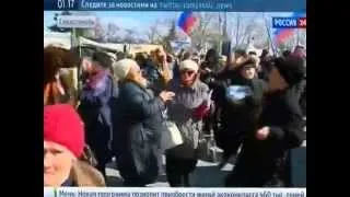 Радость крымчан воссоединению с Россией 18 03 2014