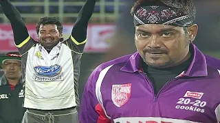 Mumbai Heroes picking back to back wickets of Bengal Tigers | CCL