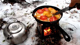 The magic of the winter forest. The most delicious lunch in the world. Forest stream. Solo trip.