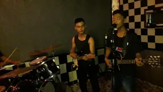 Rantau Den Pajauah cover by (verli, Aan, feby)