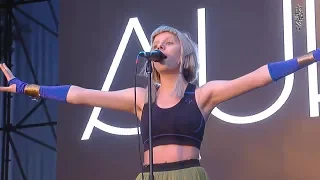 Aurora - Soft Universe (Live Lollapalooza Chile 2018)