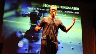 Photonik Science Slam Auftritt Sven Breitkopf im Lido, Berlin am 12.10.2015