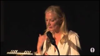 Joely Richardson salutes Vanessa Redgrave