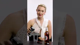 Saoirse Ronan Fails At Pouring A Guinness 😂