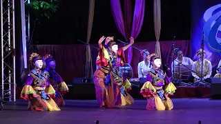 Indonesian folk dance: Tari Topeng Boto