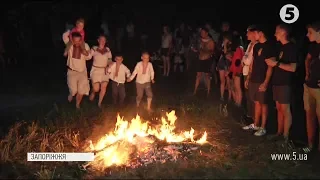 Вогняне колесо, стрибки, вінкоплетення: на Хортиці відзначили свято Івана Купала