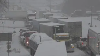 Heavy Snow Causing Numerous Accidents In Tennessee Along I-65