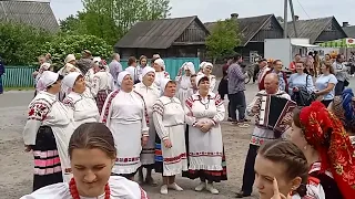 Песьня "Навары, мілая" ля клубу. "Юраўскі карагод" у вёсцы Пагост (Жыткавіцкі раён). 06.05.2024