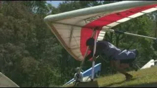 A Hang Gliding Blooper (What a launch !)