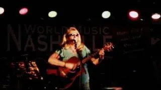 Laura Simon sings original at Picks in Nashville  045.avi
