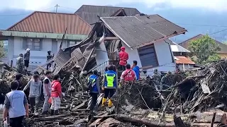 Floods kill dozens in Indonesia's West Sumatra | REUTERS