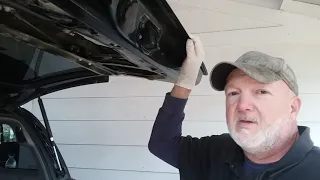 How to replace a liftgate latch on a 2003 Toyota 4Runner