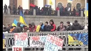 На Майдані розпочалось «Народне віче»