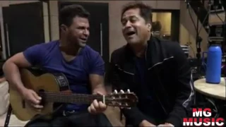 Eduardo costa e Leonardo, Blusa vermelha.