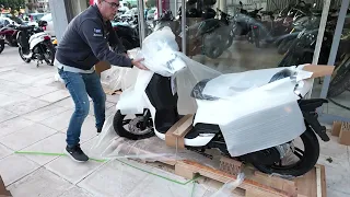 unboxing το νέο Peugeot TWEET 200cc