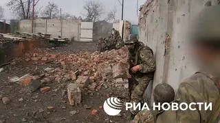 Попадание в каску Вагнеровца! Ukranian sniper shoot vagner's soldier but hits his helmet.