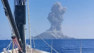 5 Extreme Volcano Eruptions Caught On Camera