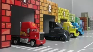 Disney Cars 3 Mack Truck Color Garage Toys  디즈니 카 3 맥 트럭 차고지 장난감