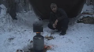 Alin Lolos - Camping, Munte si o Mancare Delicioasa la Rocket Stove