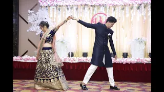 Best Bride & Groom Performance || Sangeet Dance || Vinayak & Manasi | Indian Wedding