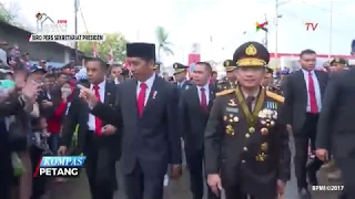 Jokowi Jalan Kaki Terobos Kemacetan ke HUT TNI