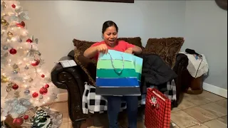 Abriendo los regalos 🎁 que sorpresa 😳 me lleve con el regalo 🎁 que me dio mi hija 🥹