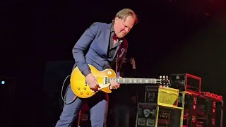 Joe  Bonamassa 19.04.2024 Stadthalle Wien , Song : Sloe Gin