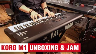 Korg M1 Unboxing & Jam