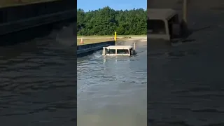 HMMWV Fording(Camp Johnson)