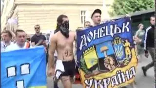 Марш Єдності фанів «Динамо» і «Шахтаря» у Львові