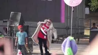 Macklemore - Thrift Shop & Can't Hold Us - Live - Free Press Summer Fest 2013