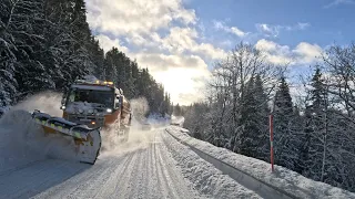 4K Scenic drive the day after a blizzard