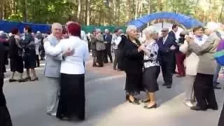 Танцы в "Пышках"