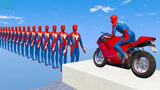 سبايدرمان يقود الدباب فوق رؤوس سبايدر مان | دراجة سبايدرمان والابطال ل- SPIDERMAN MOTO PARKOUR GTA 5