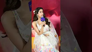 Rajkummar Rao & Janhvi Kapoor On MS Dhoni 😍 | #MrandMrsMahi #MsDhoni