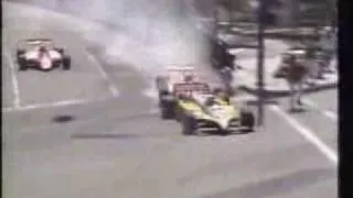 1982-Long Beach-Accidente entre Bruno Giacomelli y René Arnoux